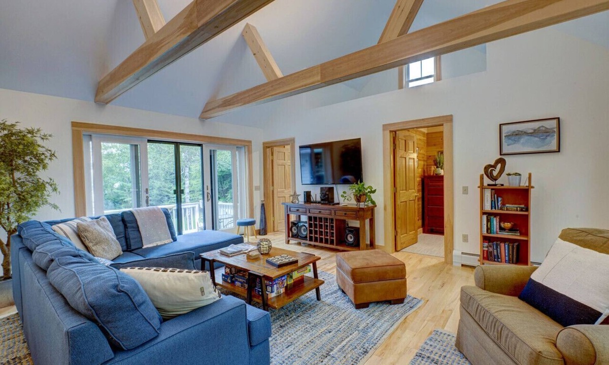 Surry House | Acadia Waterfront Escape w/Firepit & Dock