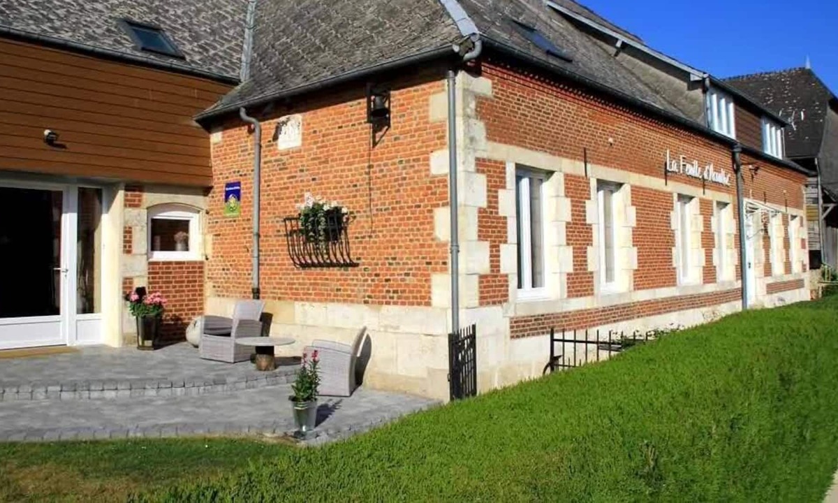 Bucilly House | Acanthus Leaf Cottage