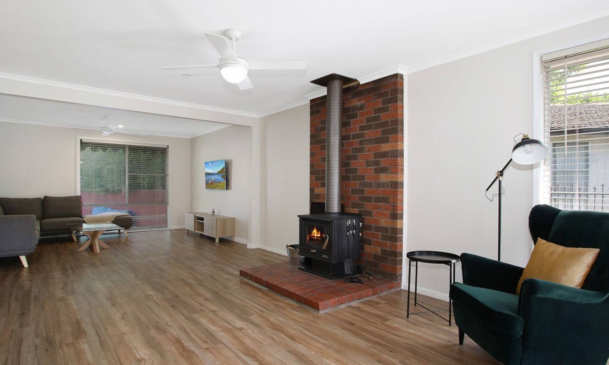 Bright House | Acaronar- Great value for money