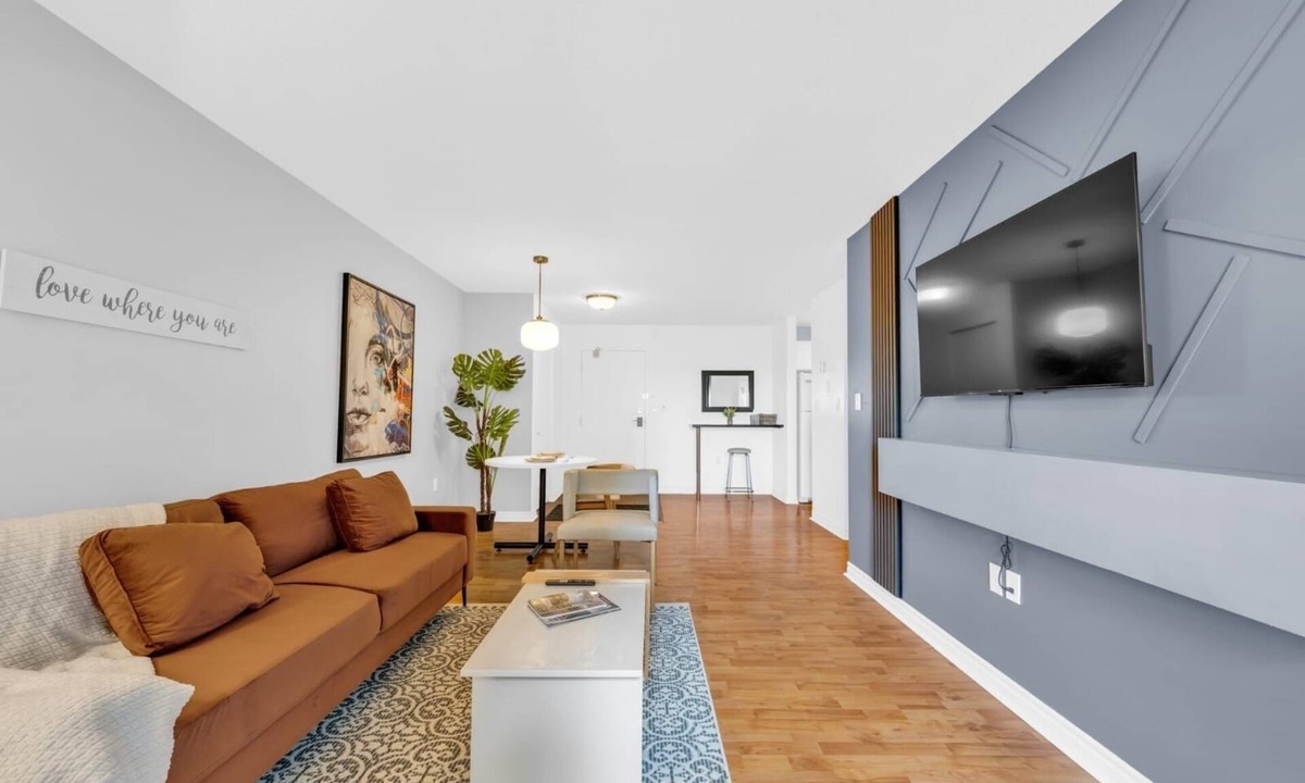 Sandwich Towne Condo | Access to the beach and riverside trail.