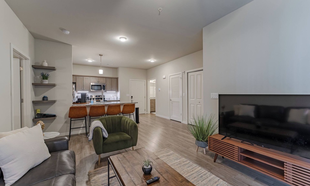 Springfield Apartment | Accessible 1st Floor Apt Near Mercy/Cox/Bass Pro