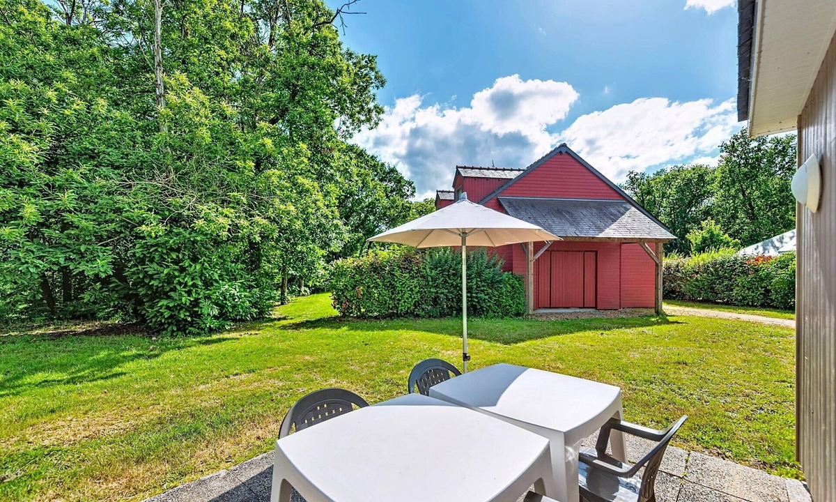 Saumur Apartment | Accessible Apartment With Terrace for 3