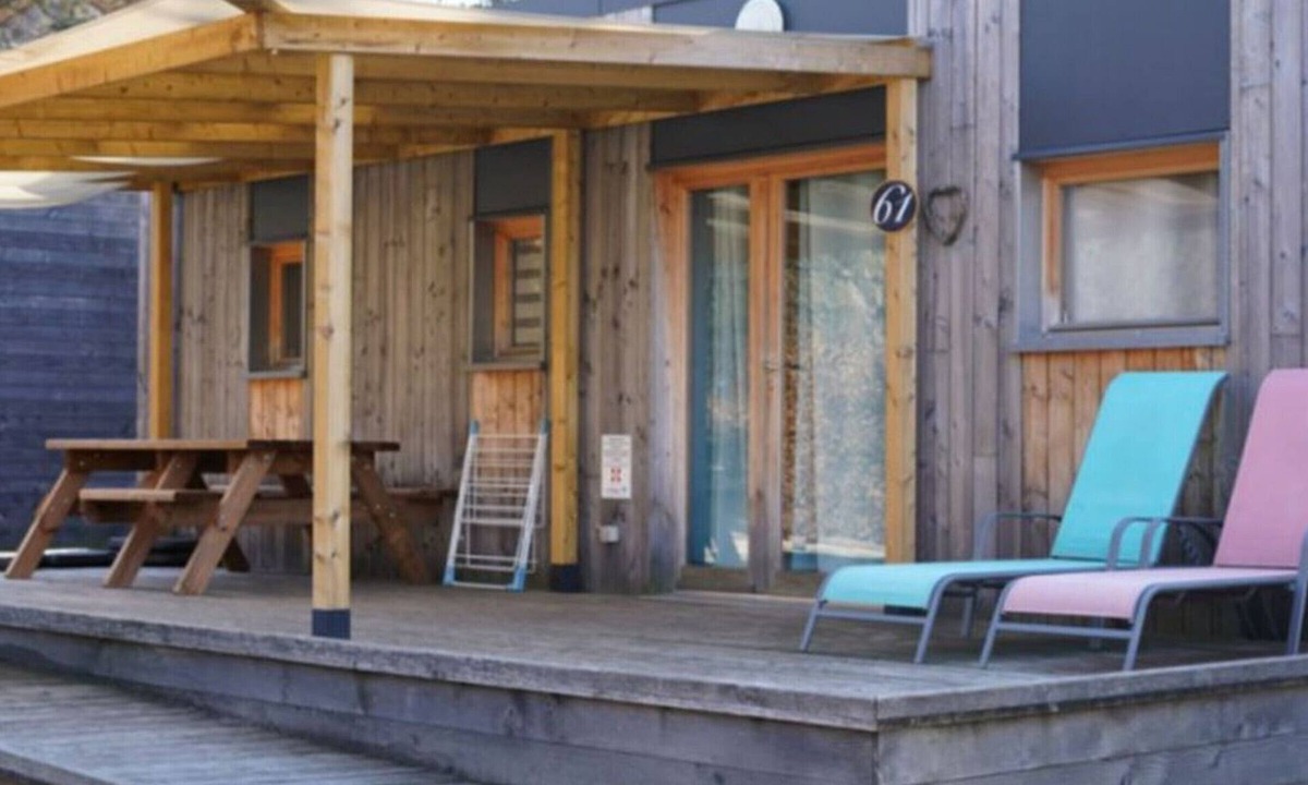 Challes-les-Eaux Ski Chalet | Accessible Chalet - 4 pers - Terrace
