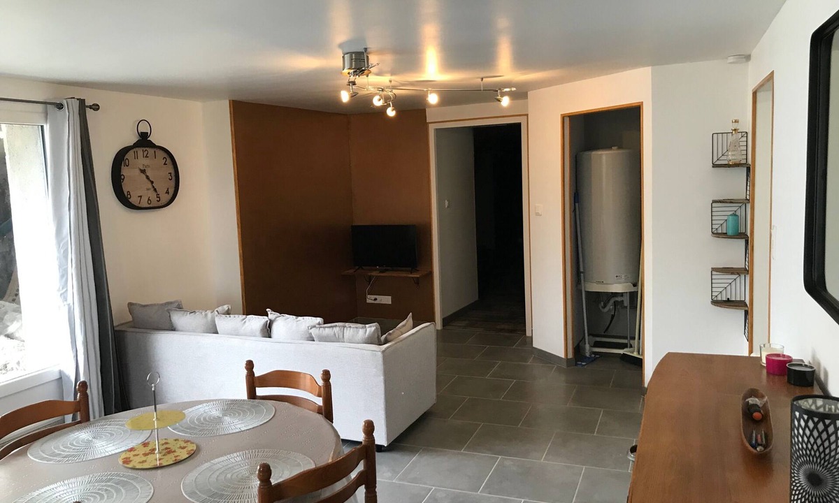 Coubon Apartment | Accessible Gîte for 4 Guests – Fully Adapted for Reduced Mobility