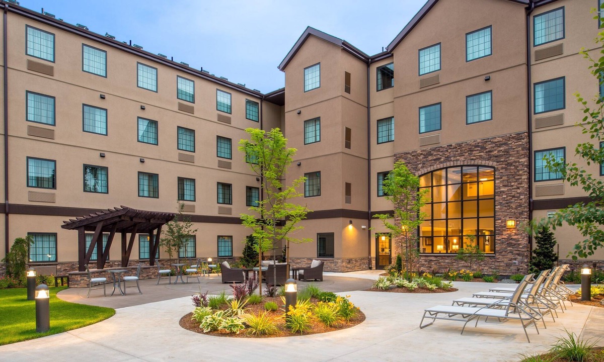 Hillsboro Apartment | Accessible Queen Studio w/Full Kitchen, OR