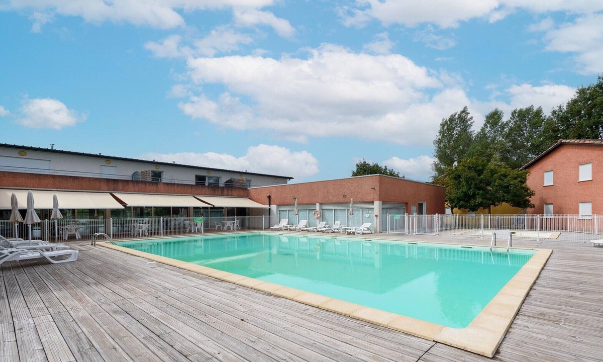 Aiguelèze Apartment | Accessible Vineyard Stay for Four