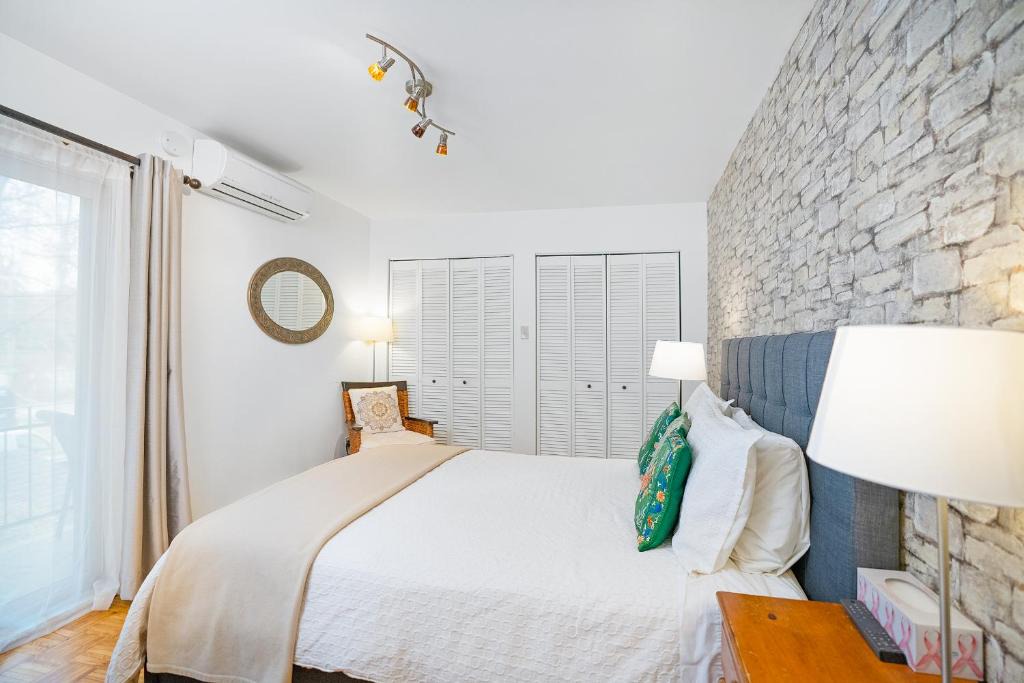 De Lorimier Bed & Breakfast | Accueil Chez Francois