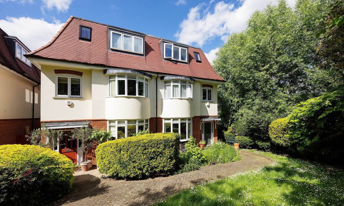 West Hill House | Ace Delights, by Veeve