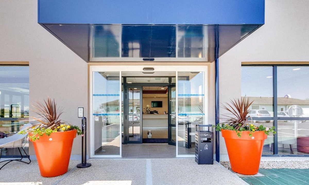 Saint-Saturnin Hotel | Ace Hôtel Le Mans