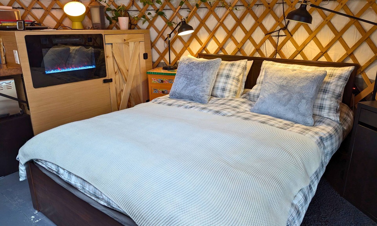 West Lincoln Cabin | Ace Mongolian Yurt