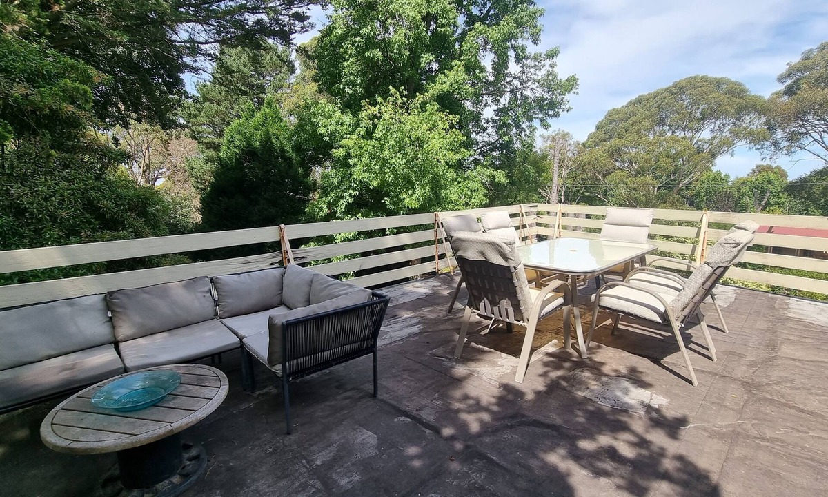 Crafers House | Achitect’s Summer House- Mt Lofty Gardens