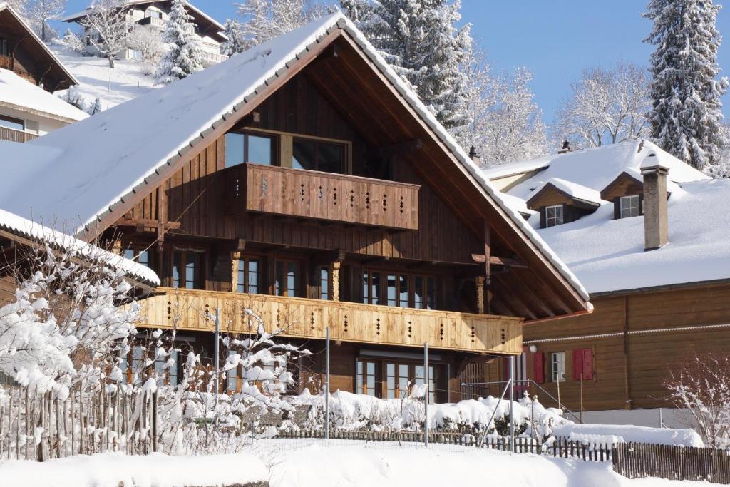 Goldiwil Apartment | Ackaert Ferienwohnung Top of Thun