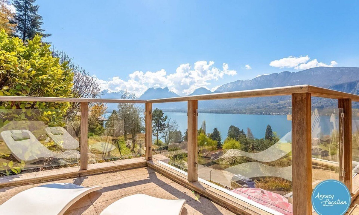 Angon House | Acmé - villa with panoramic lake view.