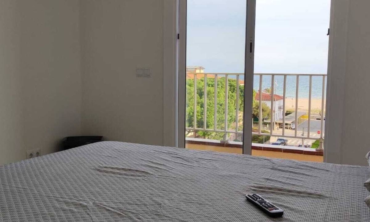 Sant Salvador Apartment | Acogedor Apartamento en la Playa de Sant Salvador - Increíbles Vistas al mar