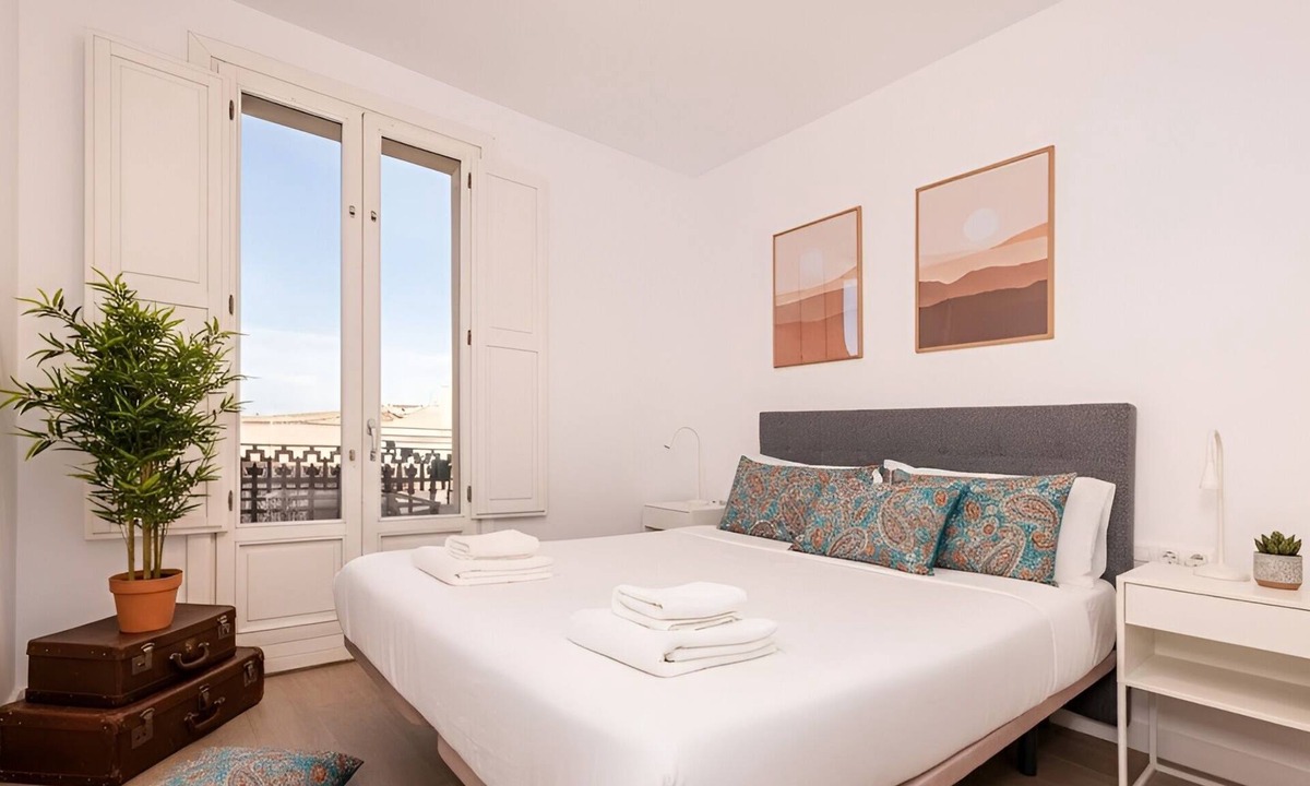La Ribera Apartment | Acomodis Apartments - Warm 9-Bedroom GroupFlat 6-Baths Old Town Barcelona max 18