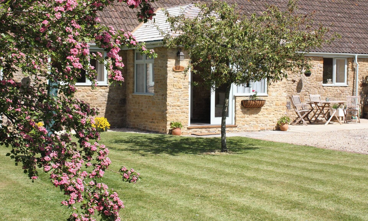 North Perrott Cottage | Acorn Cottage - UKC1812