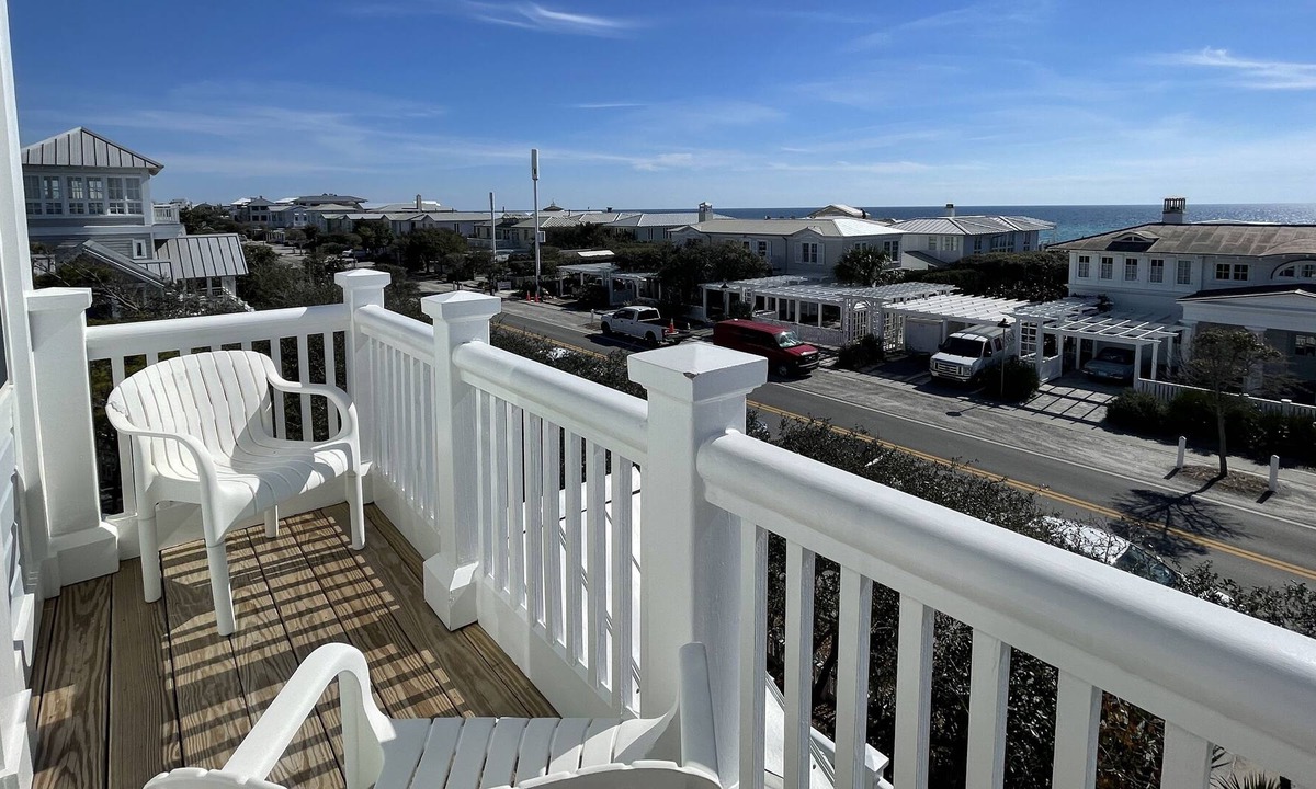 Seaside Cottage | ACROSS FROM BEACH IN SEASIDE, STUNNING GULF VIEWS FROM TOWER, Propinquity