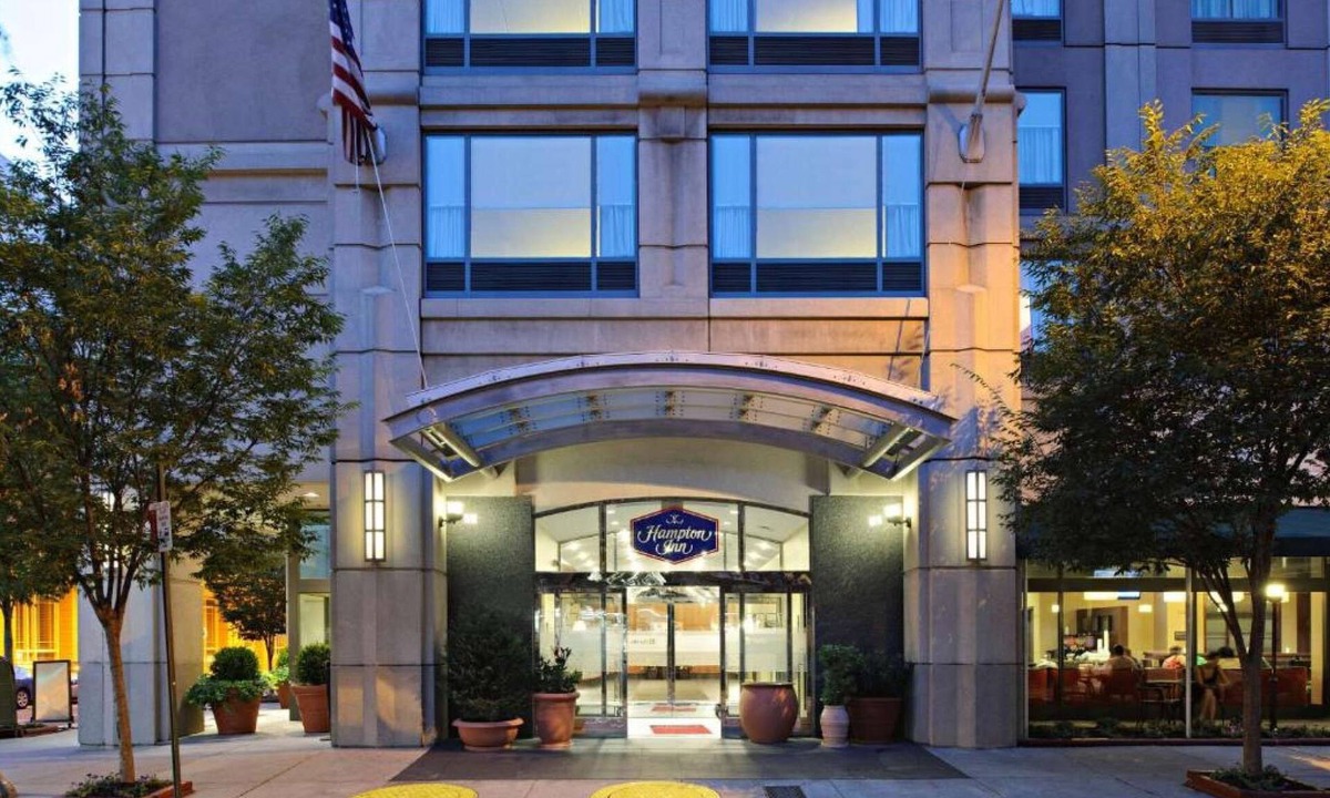 Chinatown Hotel | Across Pennsylvania Convention Center + Breakfast