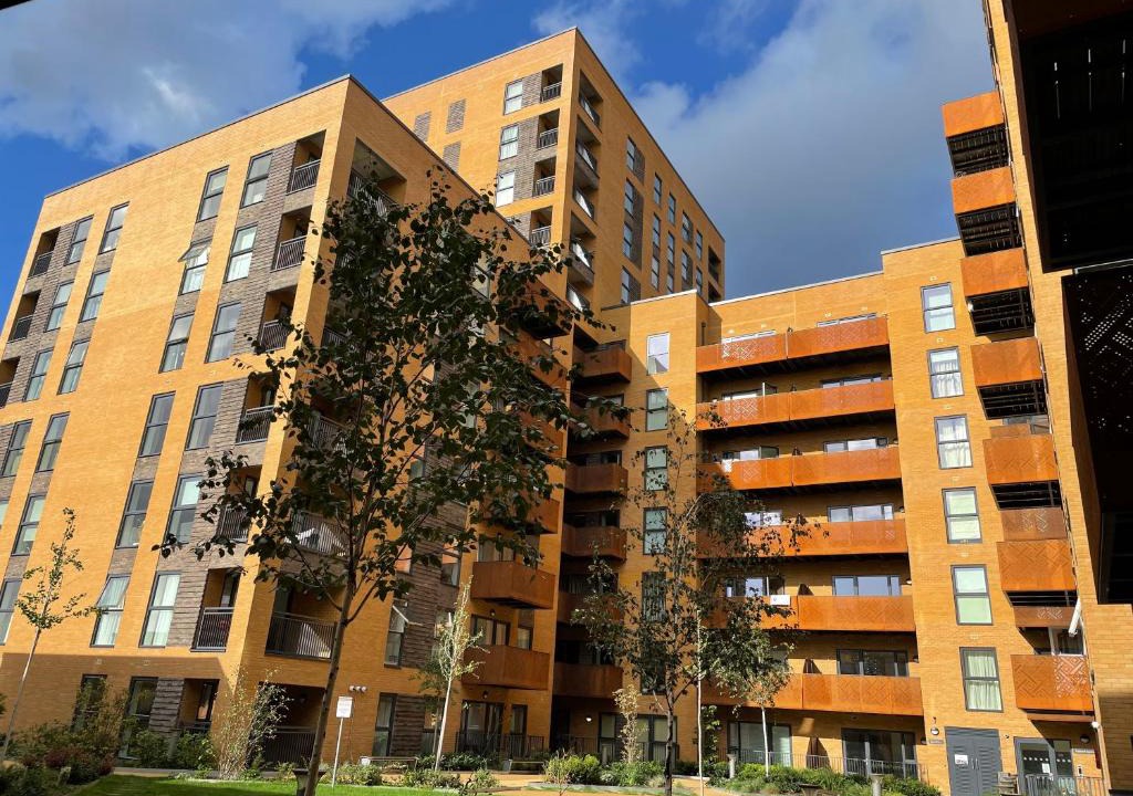 East Acton Apartment | Acton Prestige Penthouse