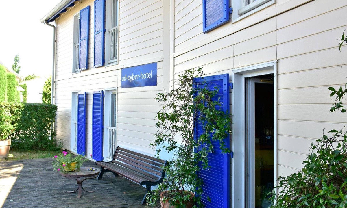 L'Union House | Ad Cyber Hotel