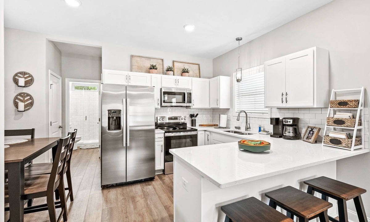 Clarksville House | Adam's Downtown Retreat w/Rooftop Access