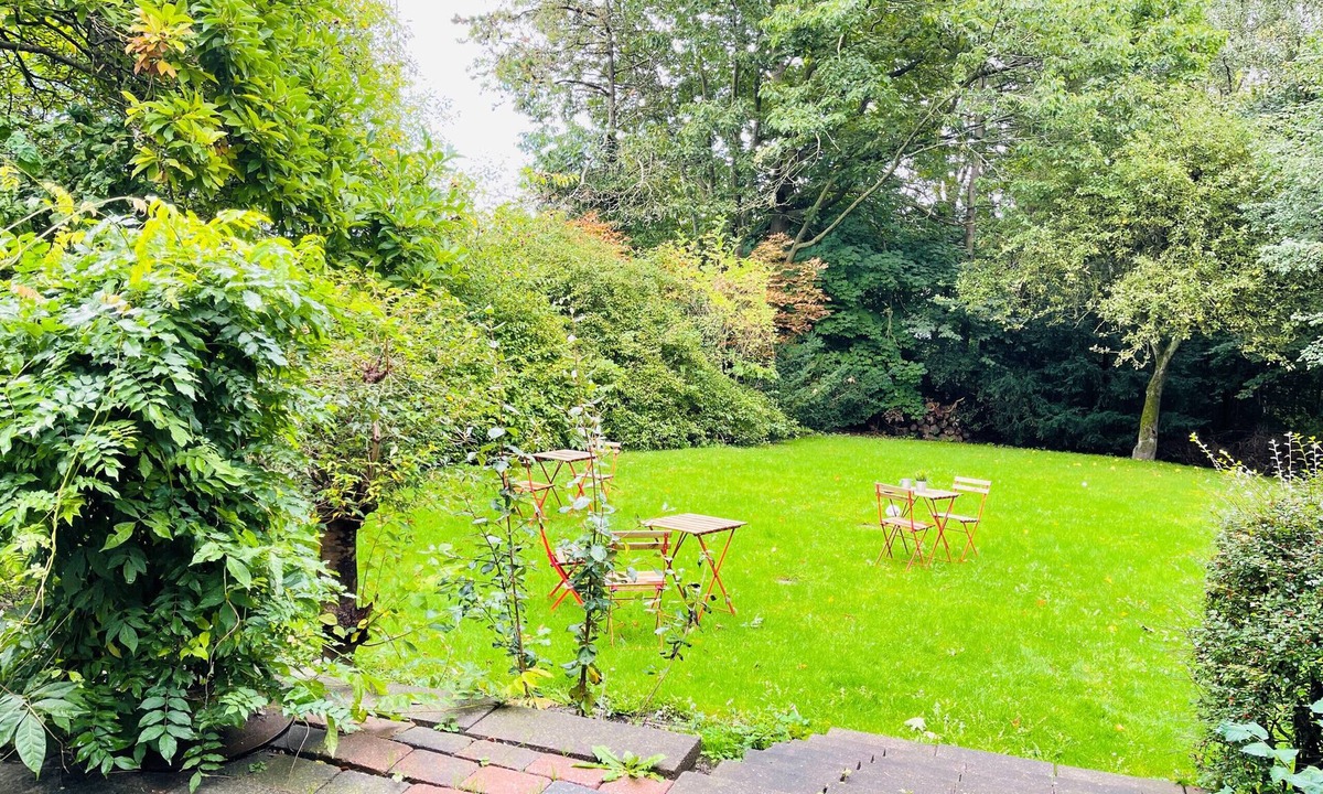 Aalborg Apartment | aday - Aalborg mansion - Big apartment with garden