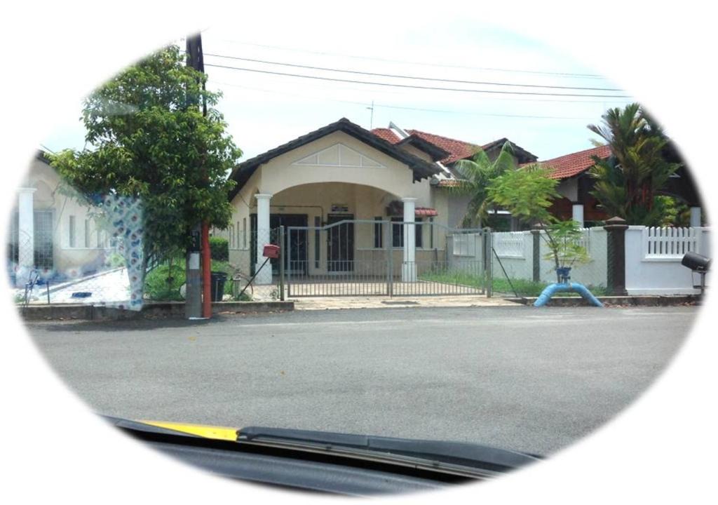 Bukit Kuang House | Addeen homestay
