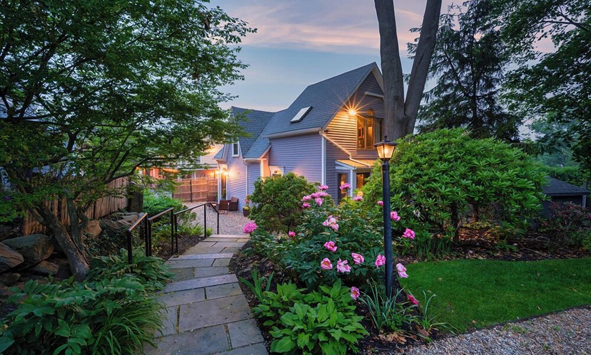 Rockport Bed & Breakfast | Addison Choate Inn