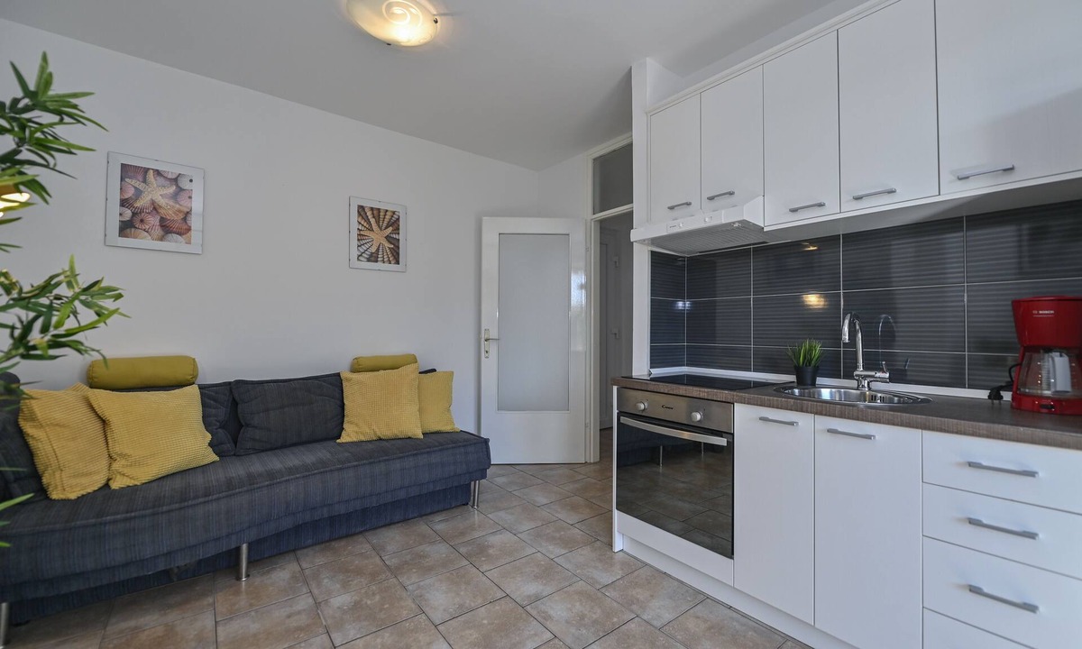 Gajac Apartment | Adela II One-bedroom Apartment with Balcony