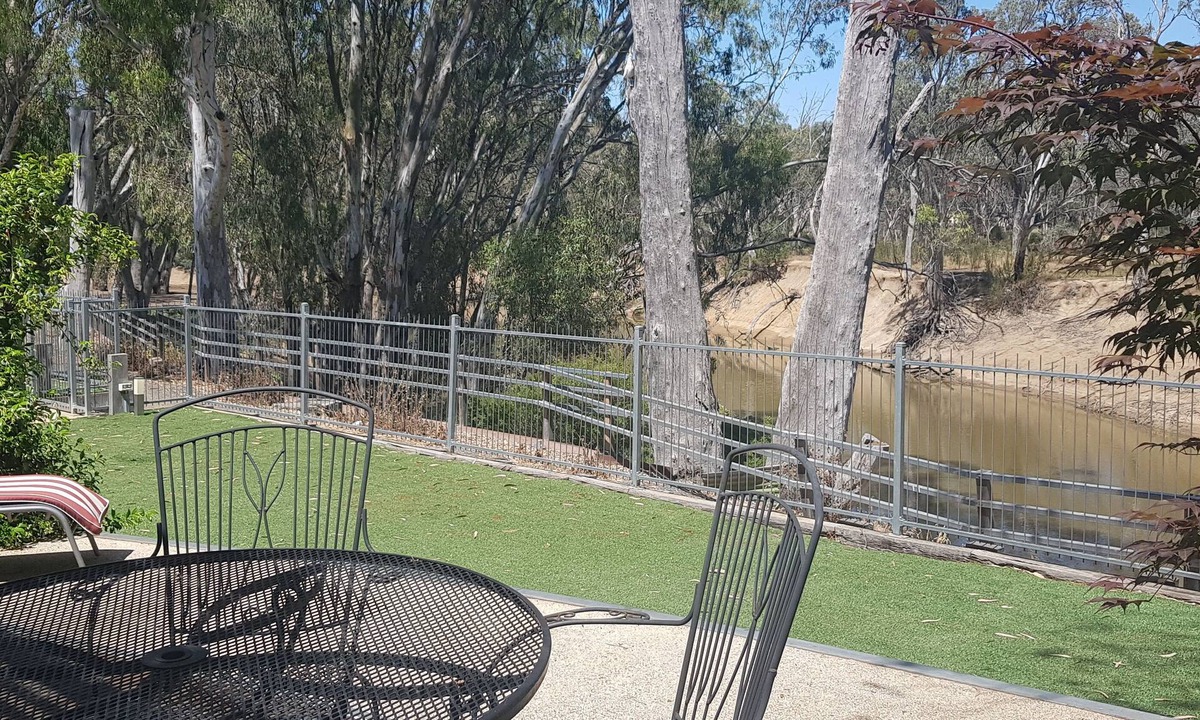 Echuca Apartment | Adelphi Apartment 6