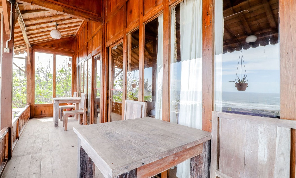 Kretek Hotel | Adinda Beach Hotel and Villa