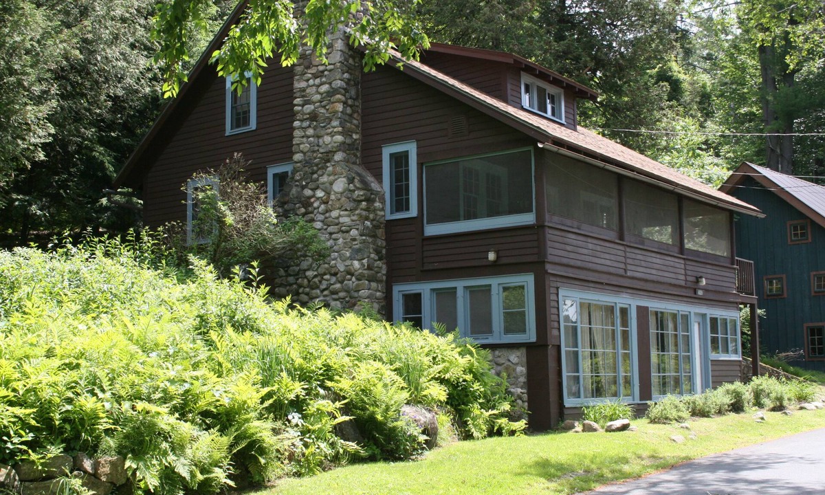 Ticonderoga House | Adirondack Camp - Lakefront - New Dock - with wifi