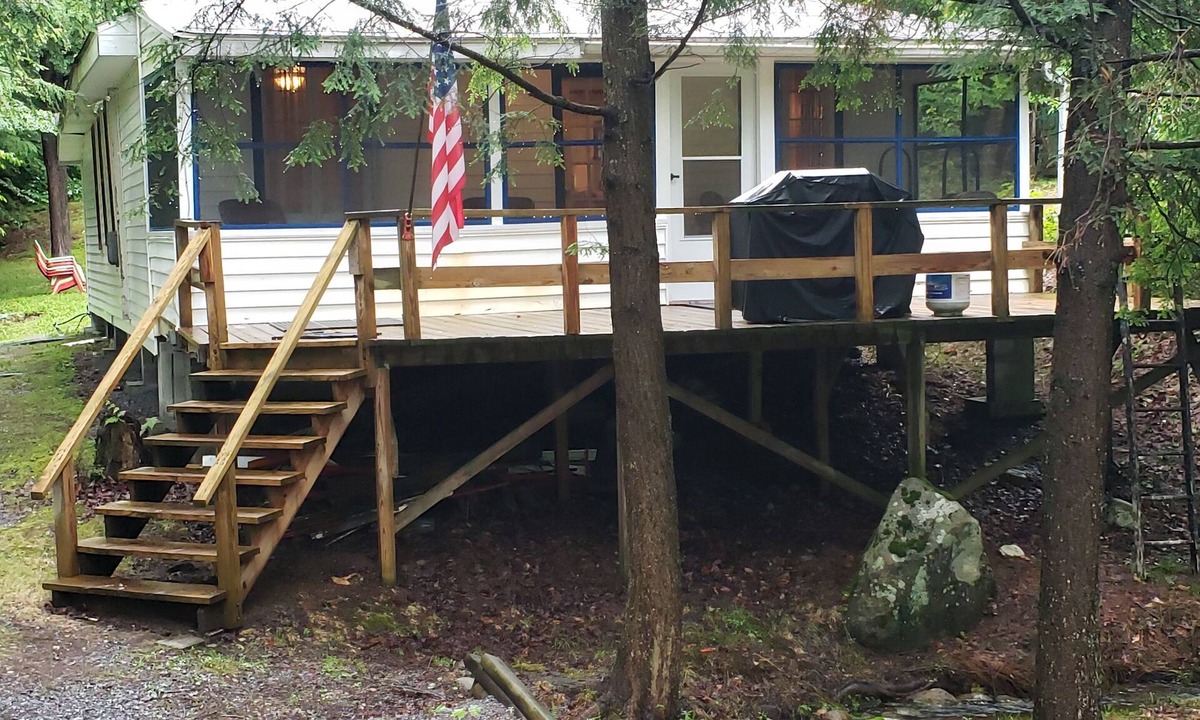Woodgate House | Adirondack hideaway with lake access