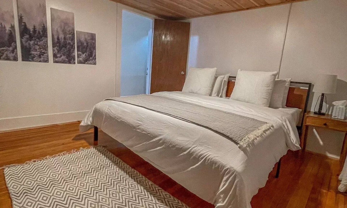 Saranac Lake Apartment | Adirondack Mountain View Retreat – Downtown Saranac Lake