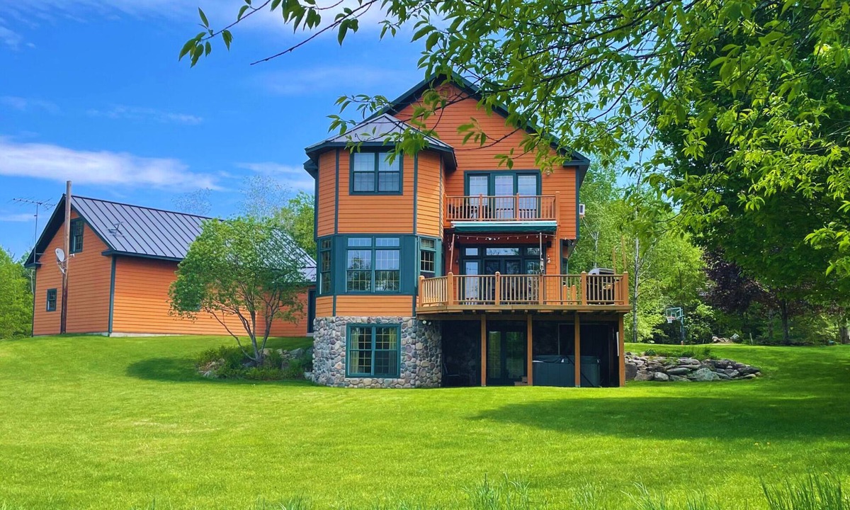 Broadalbin House | Adirondacks Getaway - Hiking Trails - Sauna - 5-Min from Lake - Pet-Friendly