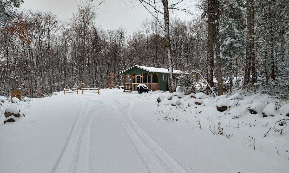 Malone Cottage | ADK Getaway "The Beech House" 1 Bedroom Cottage 1 mile from Adirondack Park