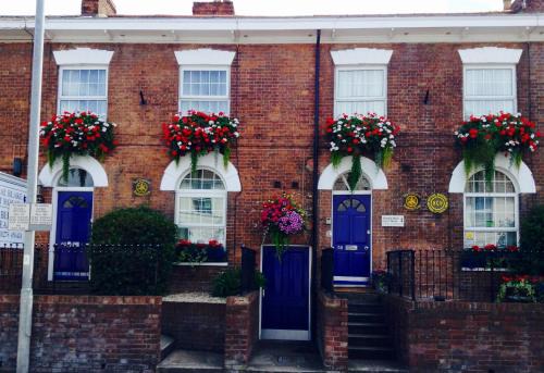 Bridgwater House | Admiral Blake Guesthouse