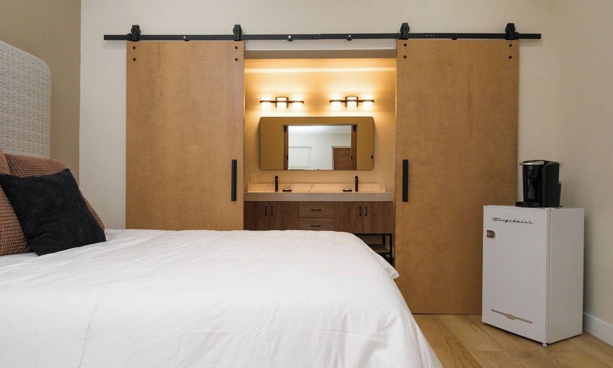 Monterey Park Hotel | Adobe inn