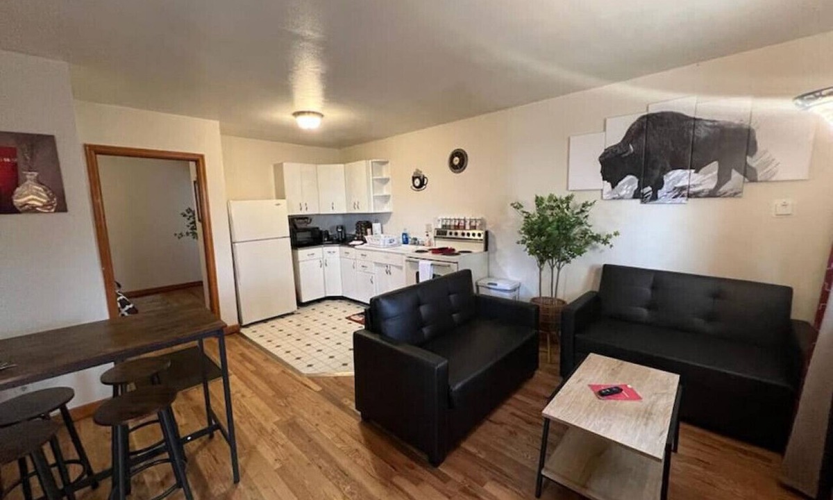 Thermopolis House | Adorable 1 Bedroom Cottage near Hot Springs!
