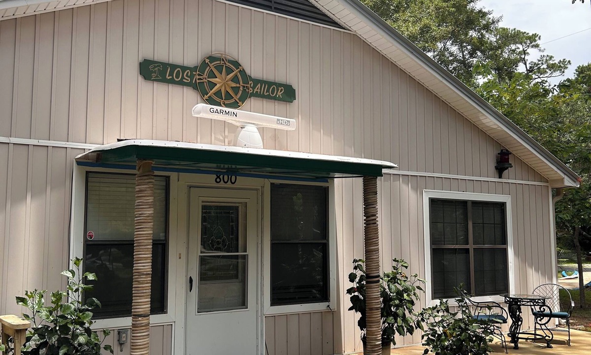 Dauphin Island Apartment | Adorable 2 Bedroom Unit with Boat Parking