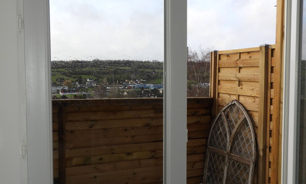 Lisieux Apartment | Adorable apartment, completely renovated, bright, 8m² terrace, lovely view.