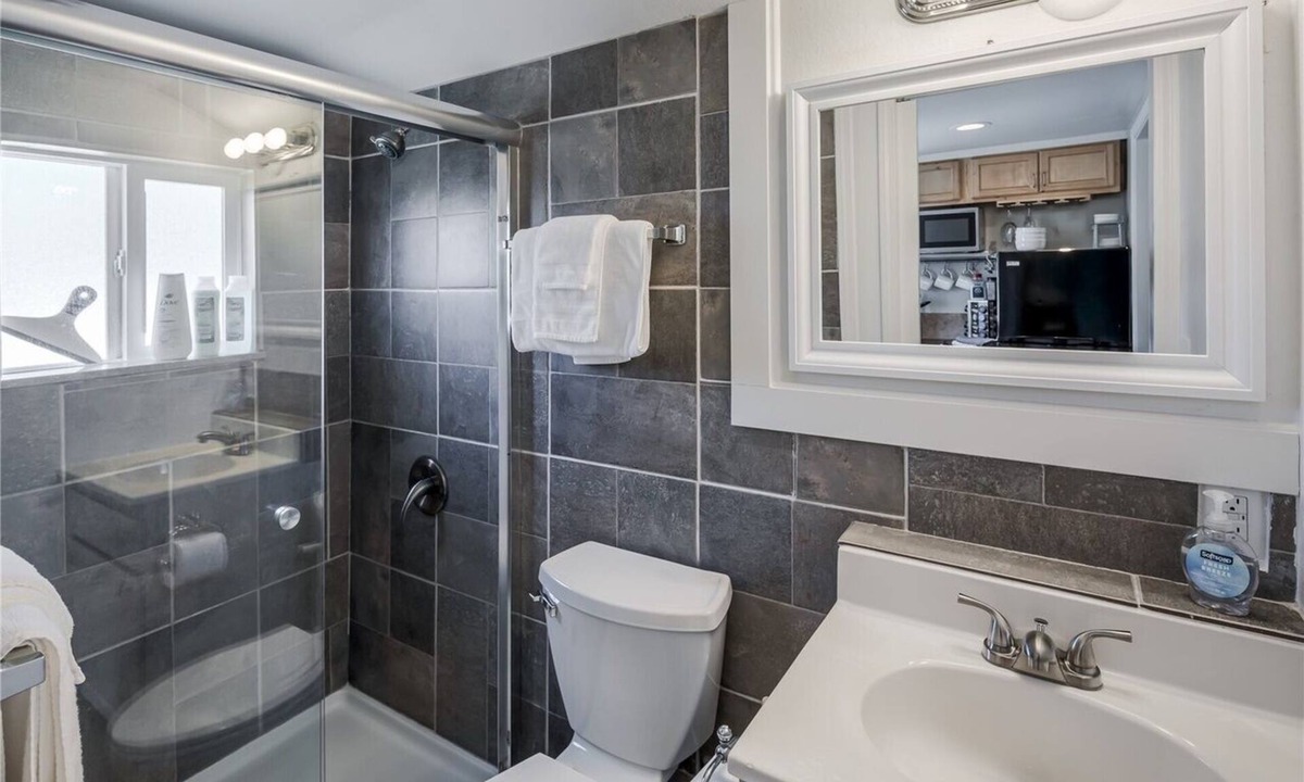 Northwest Everett Cottage | Adorable Cottage by Scenic Waterfront Park