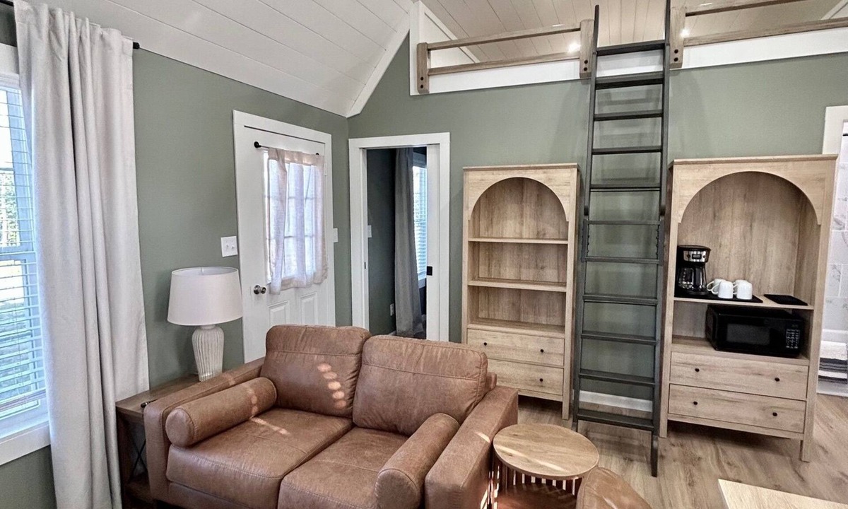 Leesville Cottage | Adorable, quiet, and rural cabin 1bed 1 bath +LOFT+PORCHES!