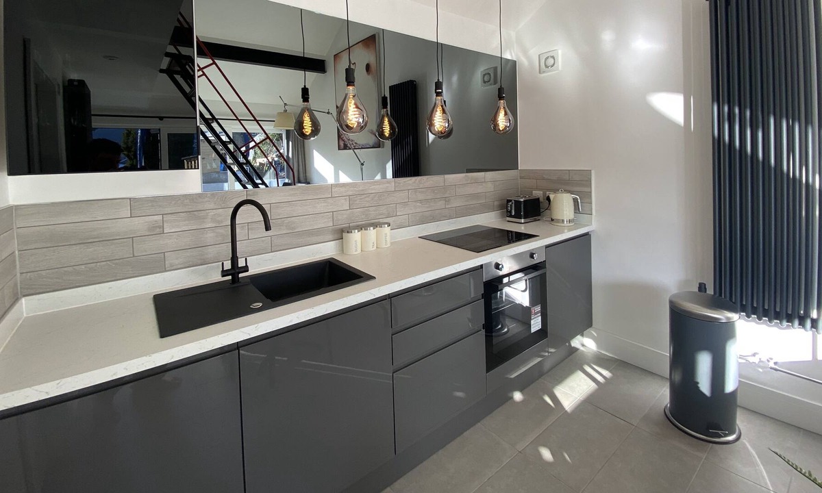 Matlock Bath Apartment | Adorable Tiny Home Garage Conversion