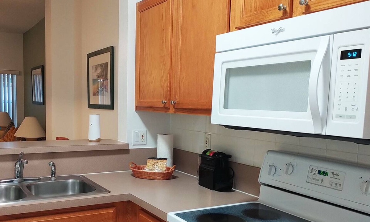 Crystal Cove House | Adorable Townhouse at Magic Resort no fees-1064