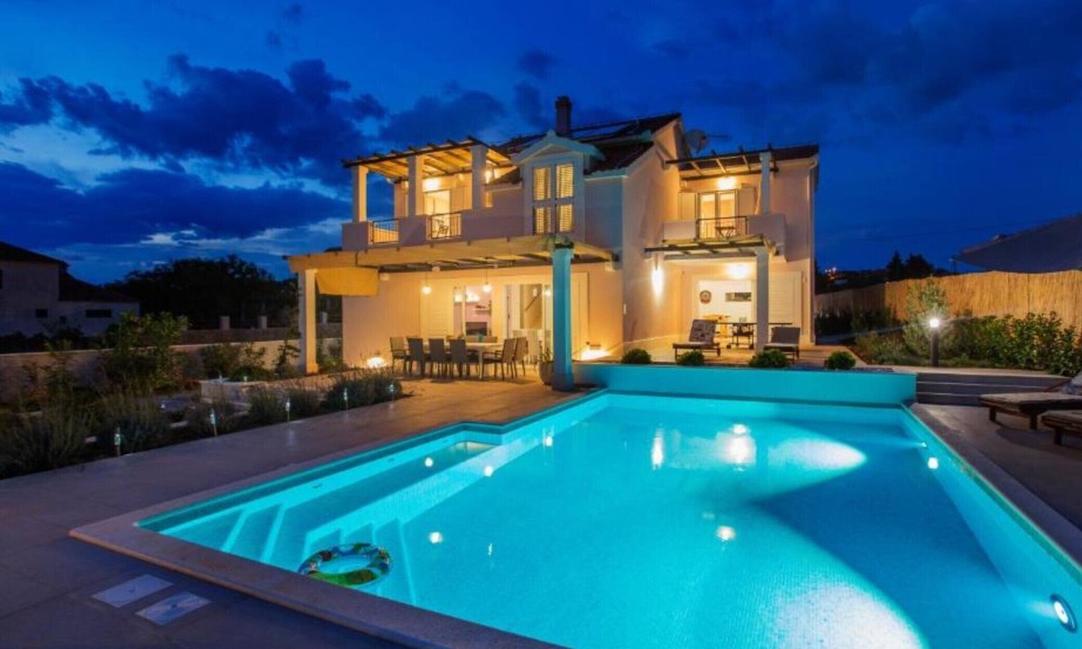 Solta Villa | Adriatic Pearl - FourBedroom Villa with heated pool