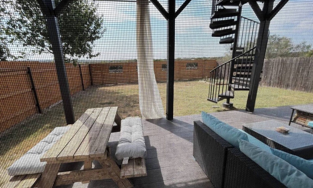 Manchaca House | Adults only Sanctuary & Writer's Retreat
