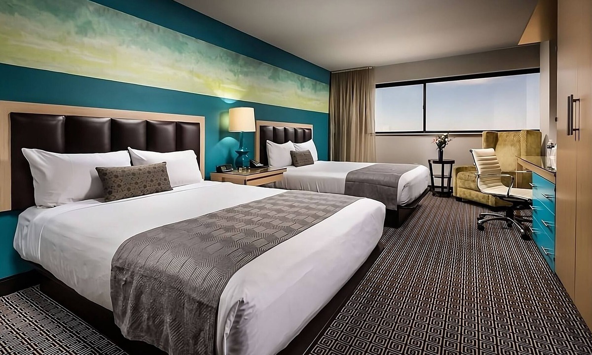 Downtown Las Vegas Apartment | Adventure Awaits! 3 Convenient Units! Rooftop Pool, Pets Allowed, Parking!
