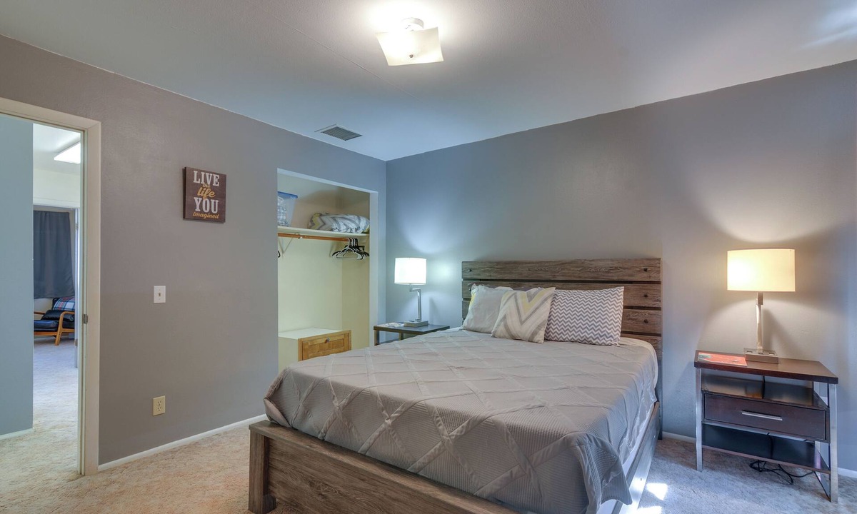 Big Water House | Adventure Base 4 Near Lake Powell
