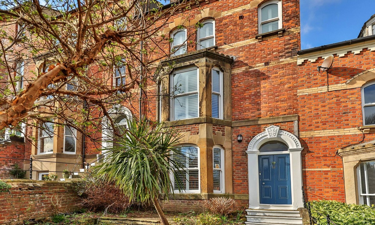 Whitby Ski Chalet | Adventure House